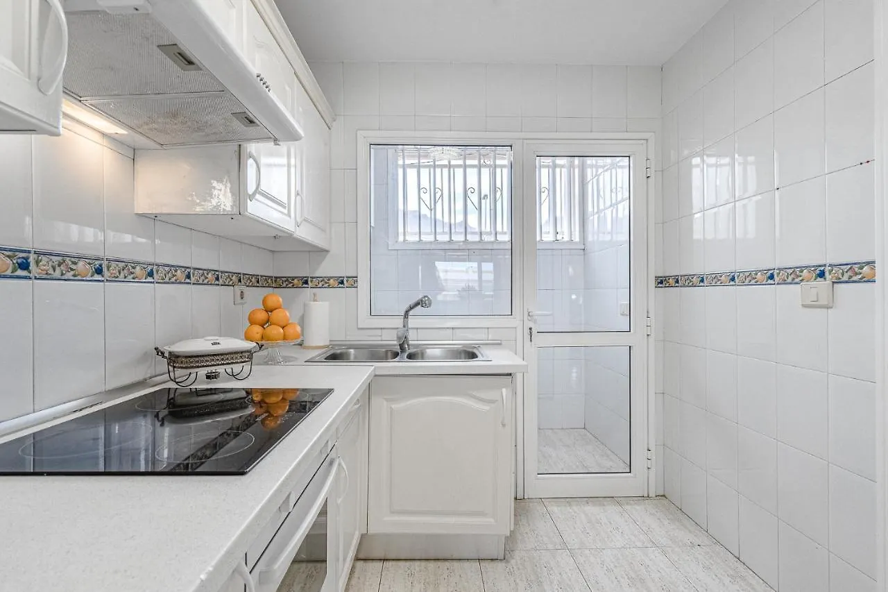Red Large Family Apartment, Three Floors, 10 Guests Costa Adeje  Apartment