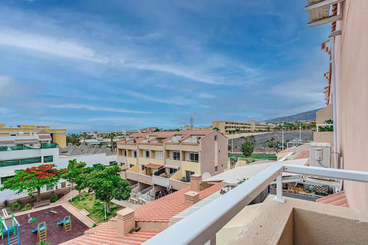 Red Large Family Apartment, Three Floors, 10 Guests Costa Adeje  Apartment