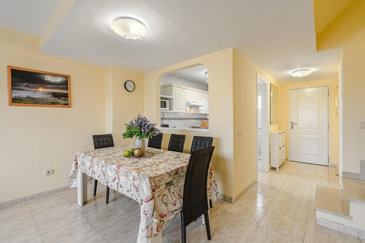 Red Large Family Apartment, Three Floors, 10 Guests Costa Adeje  0*, Costa Adeje (Tenerife) Spain