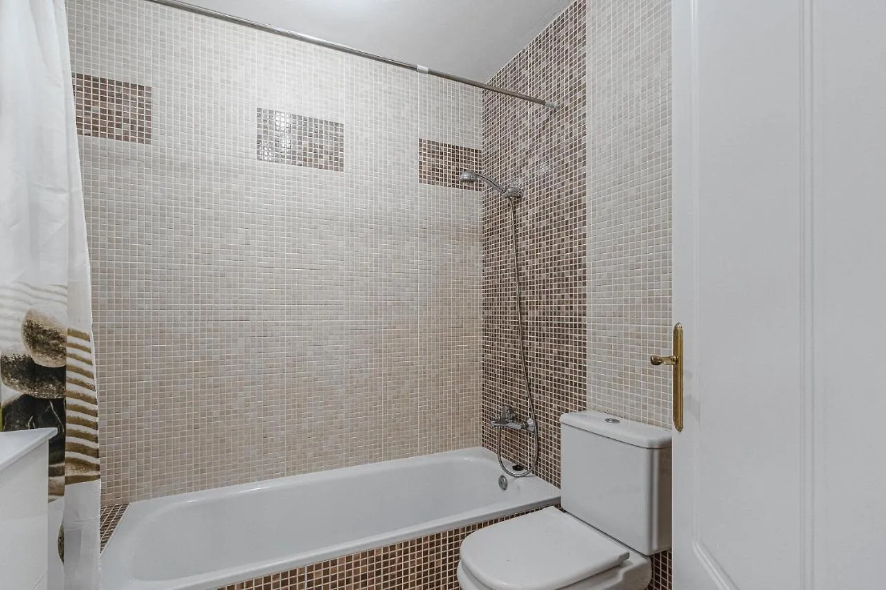 Red Large Family Apartment, Three Floors, 10 Guests Costa Adeje
